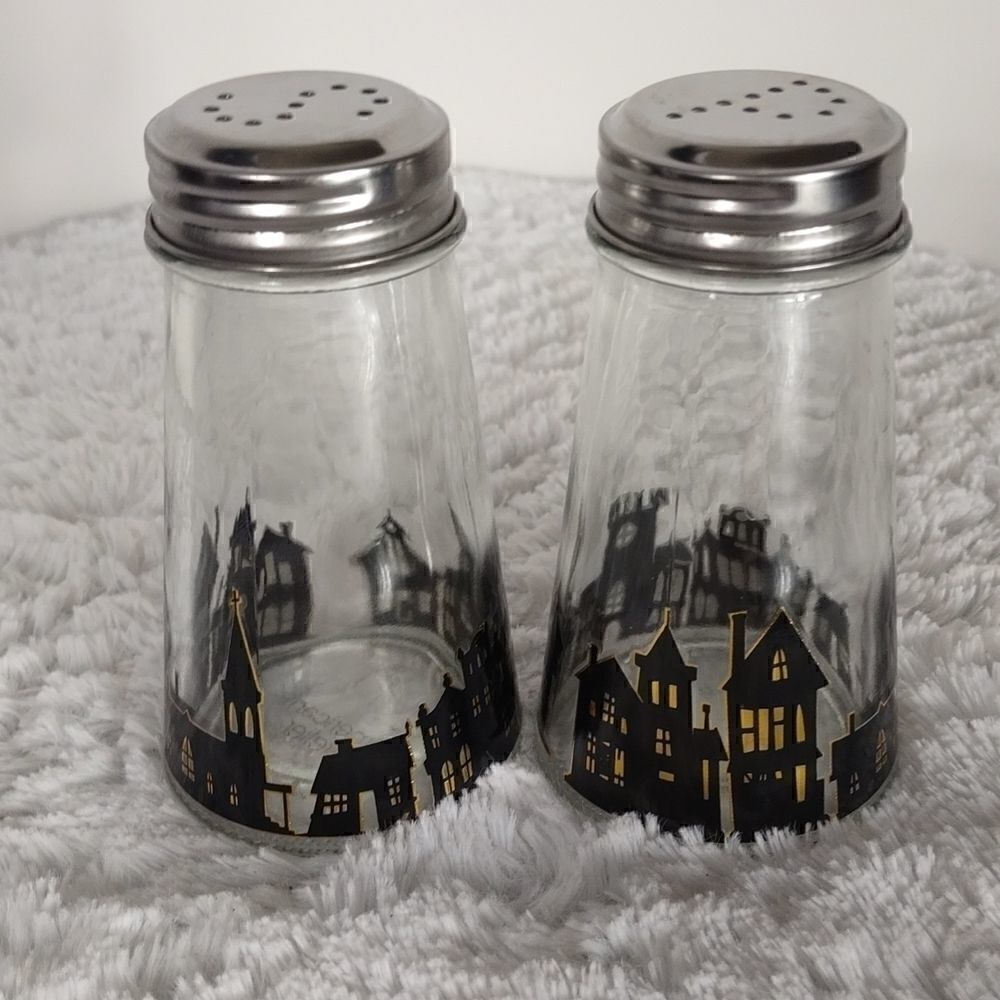 American Atelier Haunted House Salt&Pepper Set